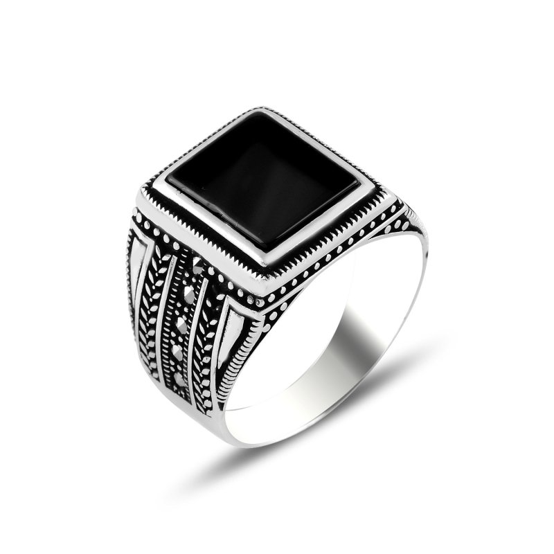 Marcasite%20&%20Onyx%20Men’s%20Ring