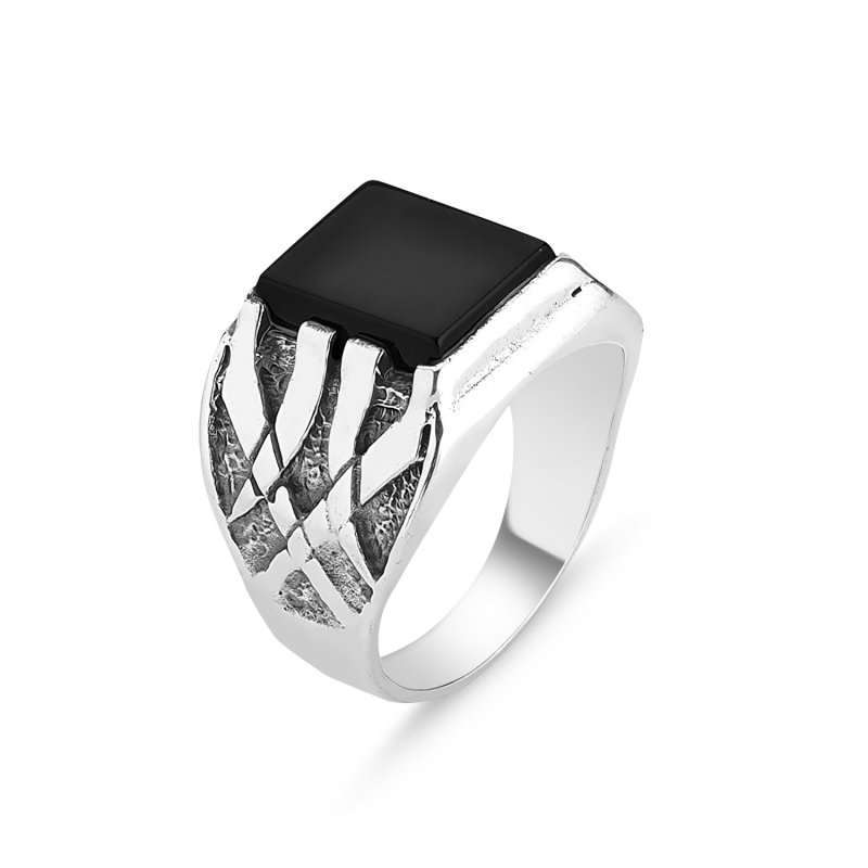 Men’s%20Oxidized%20Ring%20with%20Square%20Onyx